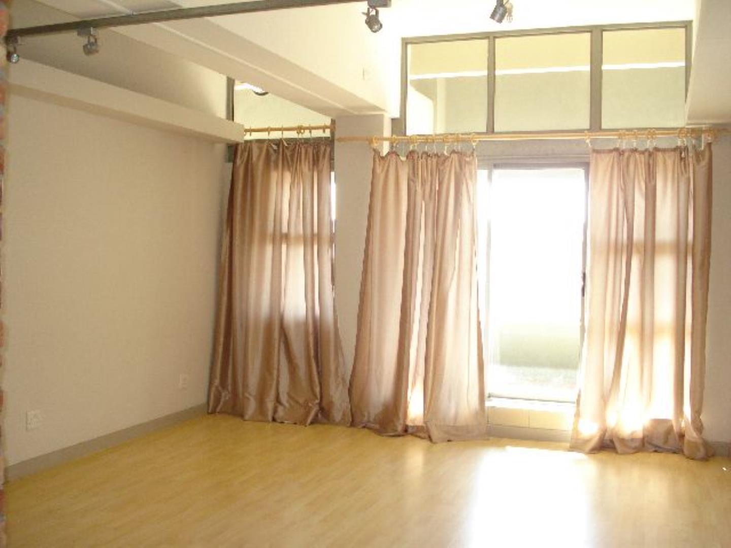 768529_8.JPG