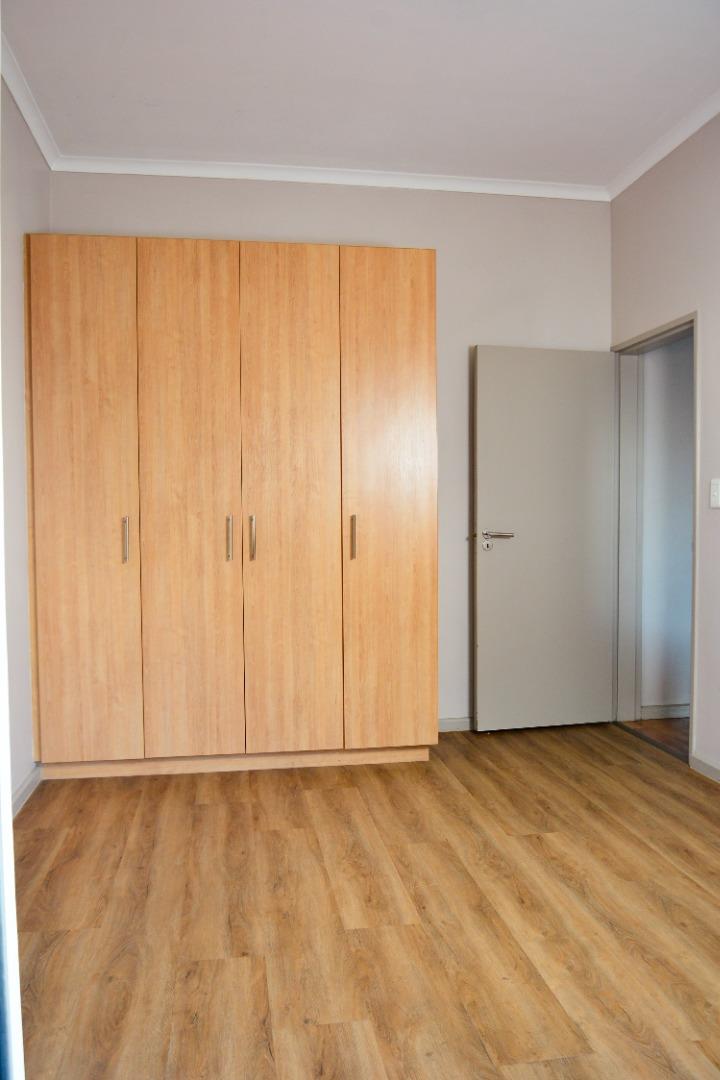 768579__NIK6168.jpg