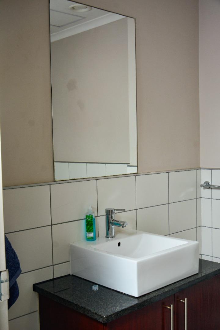 768579__NIK6200.jpg